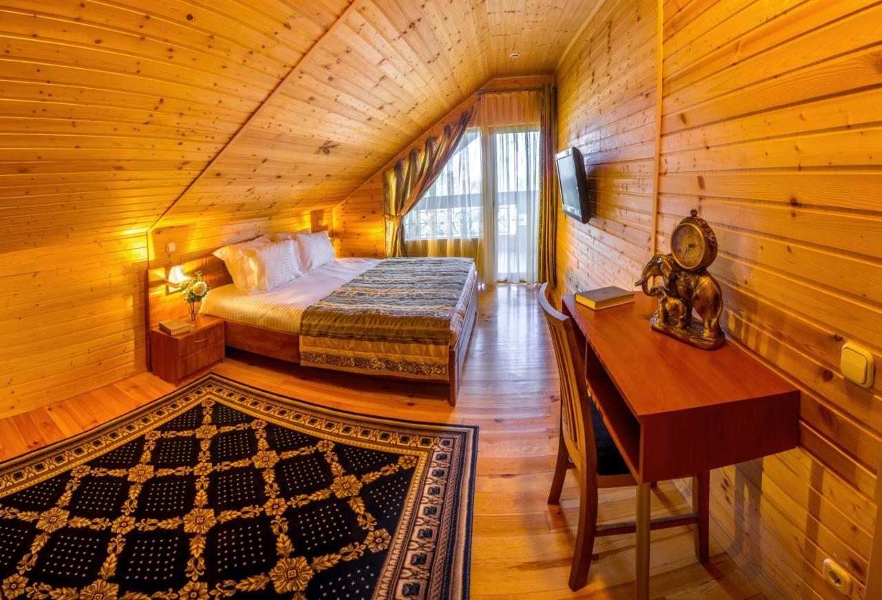 Hutor Hotel Dnipro Eksteriør billede