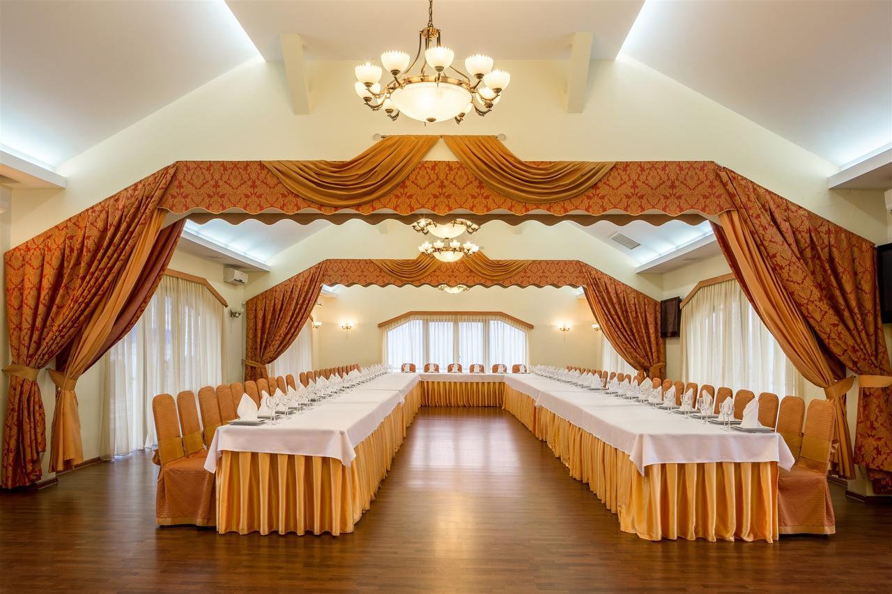 Hutor Hotel Dnipro Eksteriør billede